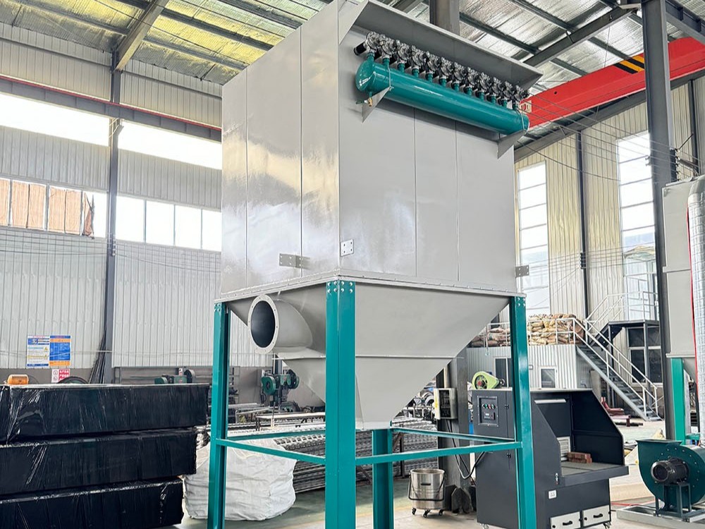 面粉廠防爆布袋除塵器：防靜電設(shè)計杜絕安全隱患